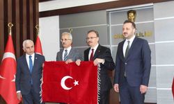 Bakan Uraloğlu, Siirt Valiliğini ve esnafı ziyaret etti