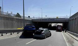 Beylikdüzü’nde 6 araçlı zincirleme kaza: 3 yaralı