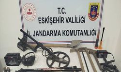 Birlikte kaçak kazı yapan 4 şüpheli suçüstü yakalandı