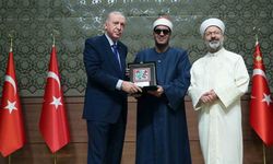 Cumhurbaşkanı Erdoğan: "Ya aslımıza dönecek ya da yapamadıklarımız için nedamet getirmeye devam edeceğiz"