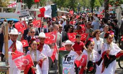 Fethiye’de 23 Nisan Kortej ve Şöleni büyük ilgi gördü