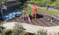 Gaziosmanpaşa’da parklar yenileniyor, çocukların yüzü gülüyor