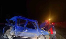 Iğdır’da Tır otomobile arkadan çarptı