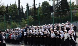 İmam hatip lisesi öğrencilerinden hatim merasimi