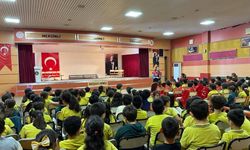 Jandarmadan öğrencilere siber farkındalık eğitimi