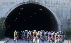 Kemer’de  pedallar dostluk için döndü