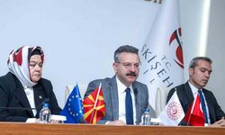 ’Kriz ve Afet Zamanlarında Bağımlılıkla Mücadelede Kamu-STK İş Birliği’ toplantısı yapıldı