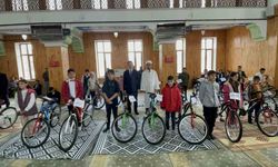 Malazgirt’te teravih namazı ve Kur’an kurslarına katılanlar ödüllendirildi
