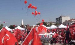 Manisa’da gökyüzünü balonlar renklendirdi