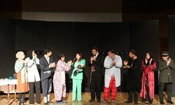 Mektep Melikgazi’nin oyuncuları performanslarıyla alkış topladı