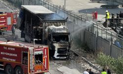 Söke’de atık kağıt getiren tırda yangın çıktı