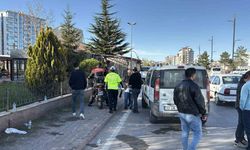 Şüpheli aracı takip ederken kazaya karışan 2 polis memuru yaraladı