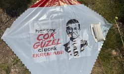 Gençlik Şöleni’nde Ekrem İmamoğlu’nun yer aldığı uçurtmalar dağıtıldı