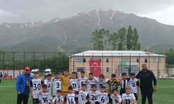 Özalp Gençlikspor U12 Futbol Takımı şampiyon oldu