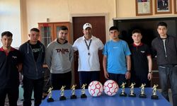 Tavşanlı Anadolu İmam Hatip Lisesi’nde mini futsal turnuvası