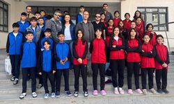 Van’daki ortaokulun spor başarısı göz doldurdu