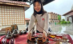 Japonyalı ‘Türk Çayı Demleme Ustası’ Rize’de çay demledi