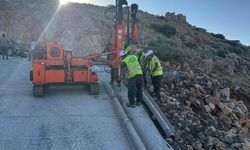 Cudi Dağı Sefine yoluna oto korkuluk