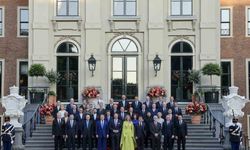 Cumhurbaşkanı Erdoğan, NATO liderleri aile fotoğrafına katıldı