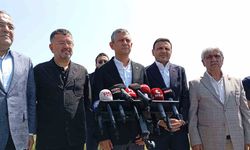 Görevden uzaklaştırılan İBB Başkanı Ekrem İmamoğlu’nun duruşması sonrası Özgür Özel açıklama yaptı