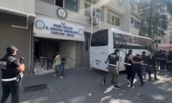 İzmir’de silahlı suç örgütüne şafak operasyonu: 17 tutuklama