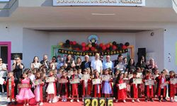 Turgutlu Belediyesi Çocuk Kültür Sanat Merkezinde mezuniyet heyecanı