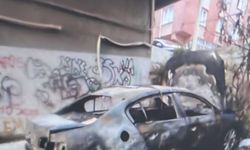 Bahçelievler’de polis yelekli hırsızlar, yakalanmamak için aracı yaktı