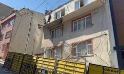 Kağıthane’de balkon çöktü, bina tedbir amaçlı mühürlendi