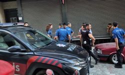 Sultangazi’de devriye görevi yapan polislere bıçaklı saldırı