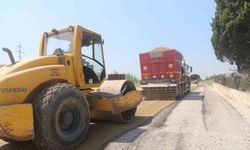 Turgutlu Belediyesi Fen İşleri Müdürlüğünden eş zamanlı ve yoğun yol mesaisi