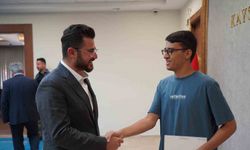 Başkan Okandan, YKS Sayısal Türkiye 3.’sü ile  bir araya geldi