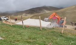 Gümüşhane yaylalarında kaçak yapıların yıkımı kararlılıkla sürüyor
