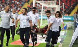 Trendyol Süper Lig: Gaziantep FK: 0 - Galatasaray: 3 (İlk yarı)