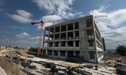 Vali Musa Işın, Tavşanlı Devlet Hastanesi ek hizmet binasının inşaatını inceledi