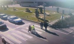 Trafik polisinden örnek davranış