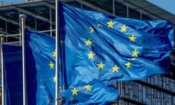 AB, Ruslara çok girişli Schengen vizesini kaldırıyor