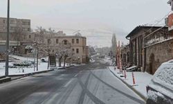 Aksaray’ın Güzelyurt ilçesinde kar yağışı