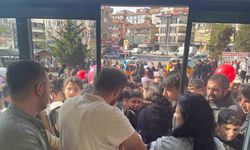 Ankara’da 1 liraya satılan tavuk döner ve ayrana vatandaşlardan yoğun ilgi