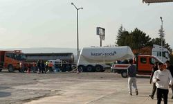 Ankara’da otomobil tır çekicisine çarptı: 3 kişilik aile hayatını kaybetti