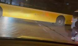 Ataşehir’de dönüş yapmak isteyen otobüs yolda sıkıştı