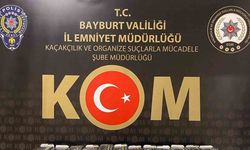 Bayburt’ta kaçak tütün ve alkol operasyonu yapıldı