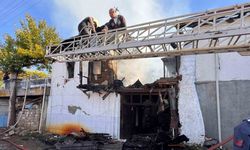 Burdur’da çıkan yangında yaşlı çift hayatını kaybetti