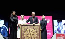 Cumhurbaşkanı Erdoğan, "Türkiye’de uyuyanları uyandırmaya bir şule yetmiştir"