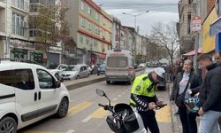 Edirne’de motosiklet devrildi, sürücü yaralandı