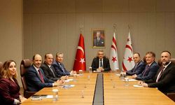 Erhürman siyasi parti liderlerini kabul etti