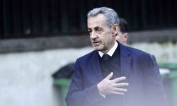 Eski Fransa Cumhurbaşkanı Sarkozy’nin hakkındaki 1 yıllık hapis cezasına temyiz başvurusu reddedildi