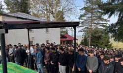 Giresun’da genç futbolcu Samet Şahin son yolculuğuna uğurlandı