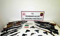 Jandarma ekiplerinden silah ve kaçakçılık operasyonu