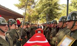 Kıdemli Başçavuş İnce ve Uzman Çavuş Dolapci, Cebeci Askeri Şehitliği’nde toprağa verildi