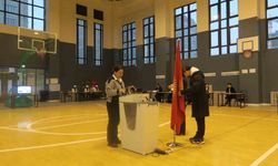 Kırgızistan’da halk erken parlamento seçimleri için sandık başında